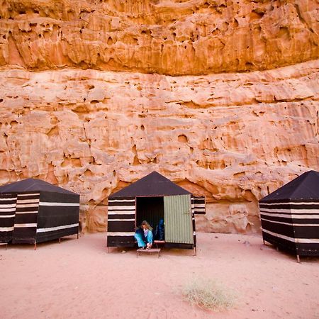 Wadi Rum Fire Camp Exterior photo